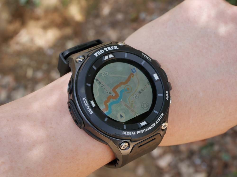 地図ウォッチ】 腕時計感覚でオフライン地図が使えるGPSウォッチ