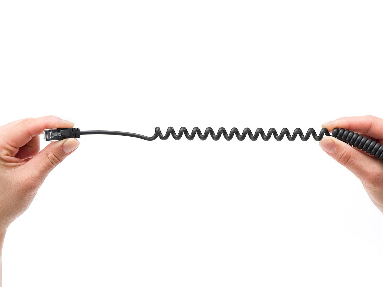 伸び縮みするカールコードLANケーブル、サンワサプライが発売