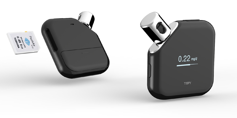 二日酔いをIoT技術で抑止、東芝がFlashAir対応アルコール検知デバイス