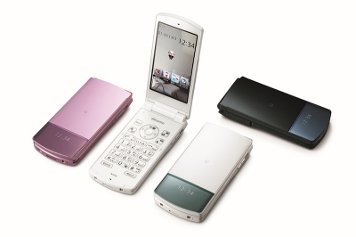 ドコモ Bluetoothでタブレット連携も可能なフィーチャーフォン N 01g