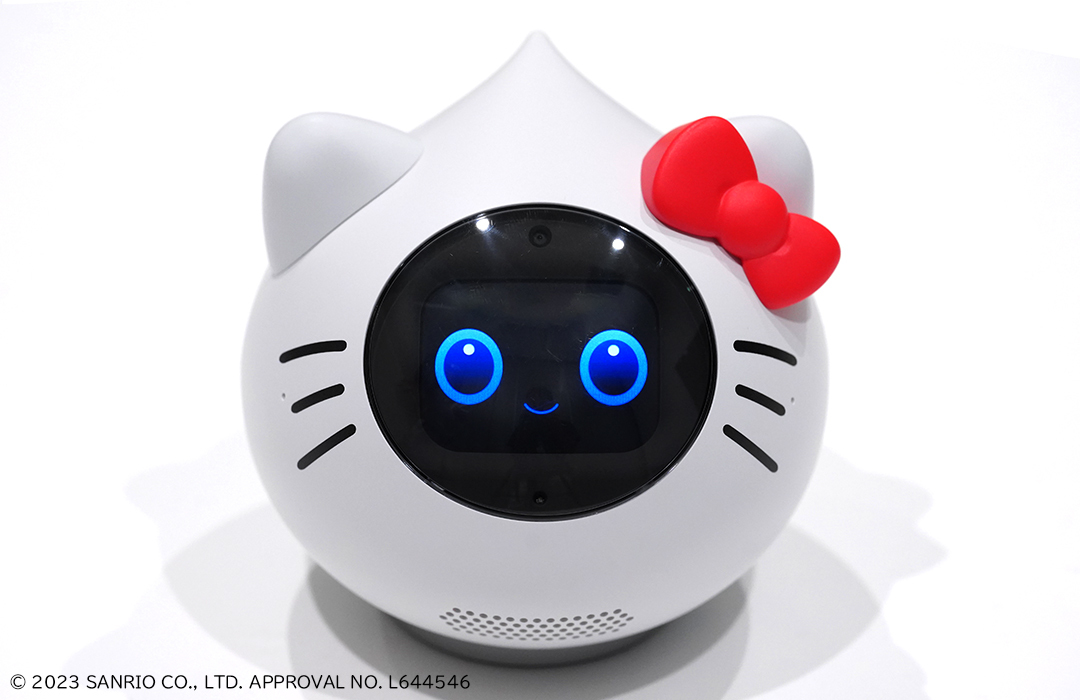 ハローキティモデルの会話AIロボット「Romi」、150台限定で11月1