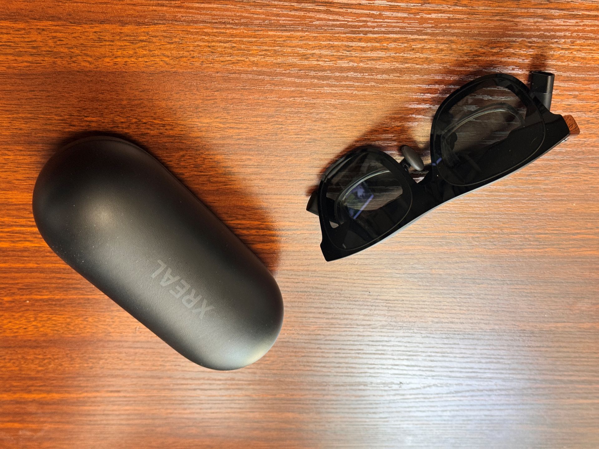 サングラス型ディスプレイ 半年使って考える サングラス型ディスプレイ「XREAL Air 2 Pro」の価値