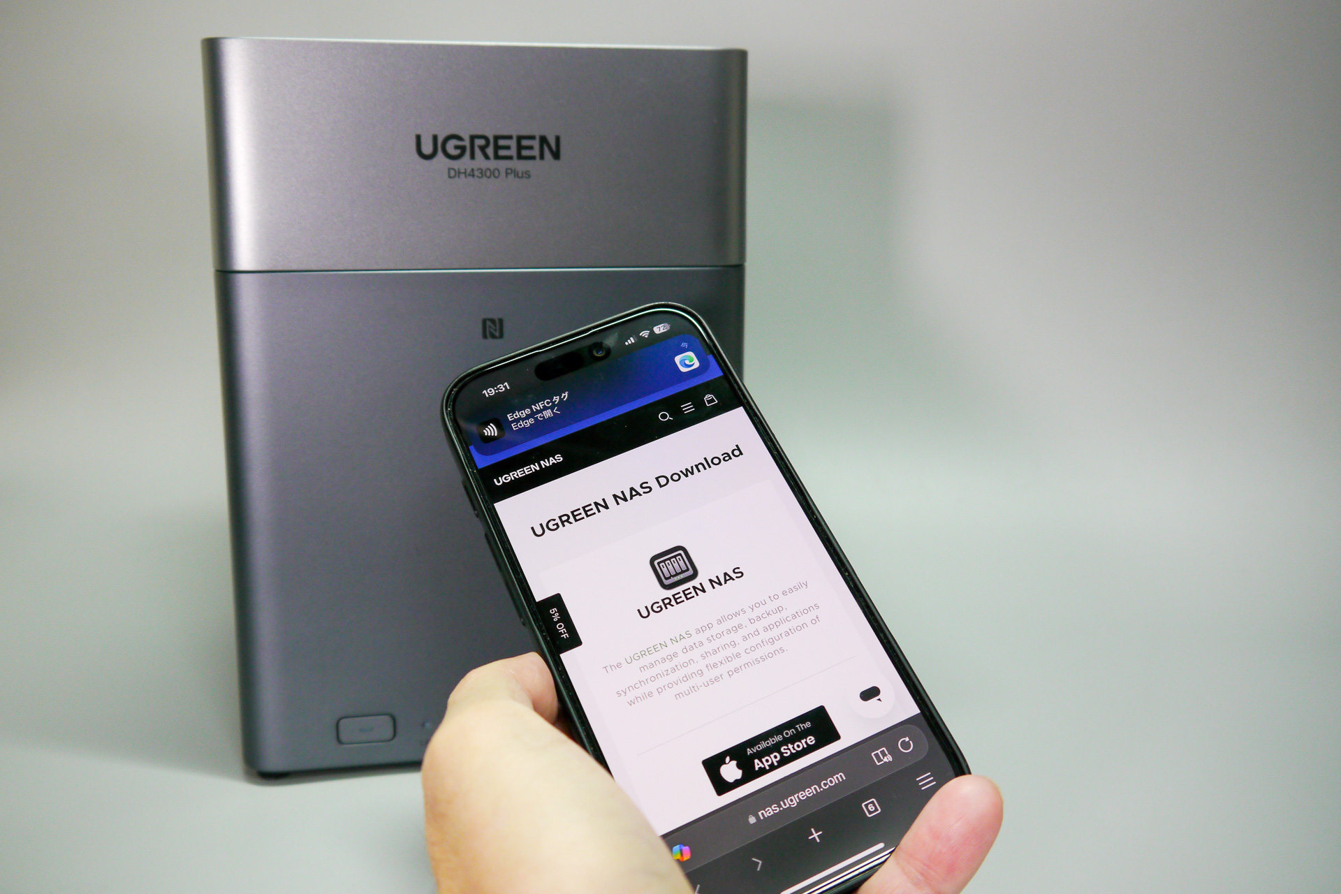 UGREEN NASの進化が止まらない!! 今度は価格を抑えたDH4300 Plus