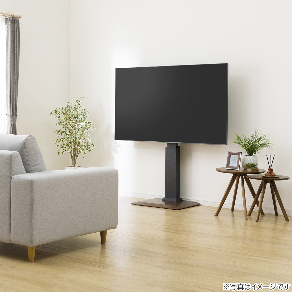 ニトリ　テレビスタンド　高さ調整機能付き ニトリ、テレビを付けたまま移動や高さ調整も可能なテレビスタンドを