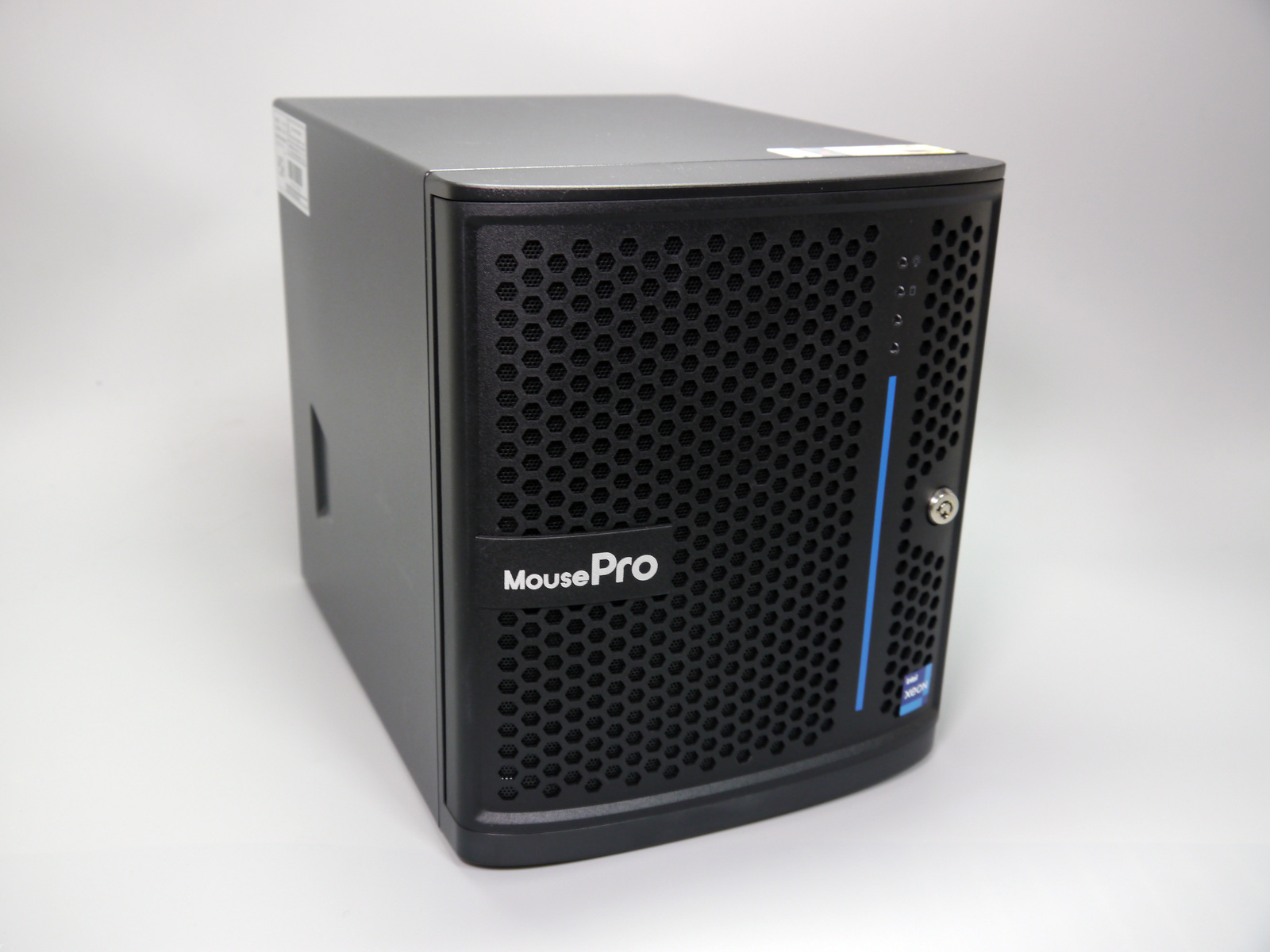 使用時間少　Windowsサーバー2022 MousePro RV-X3S01 ディスプレイなしでも大丈夫！ マウスコンピューターの小型