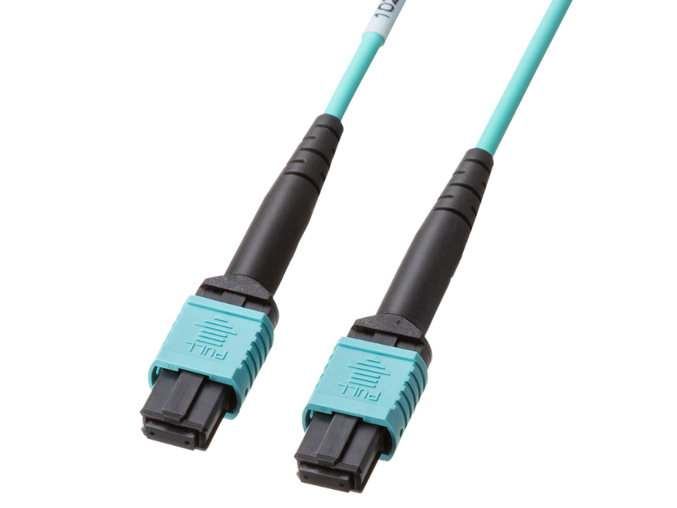 OM3/OM4に準拠したMPO光ファイバーケーブル、サンワサプライが発売