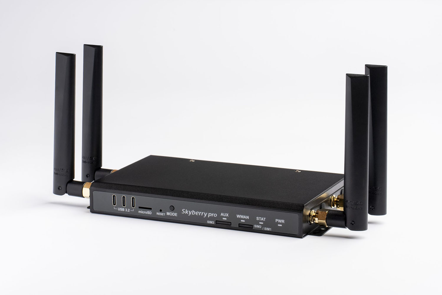 3キャリアのSIMに対応するBCP回線「スカイベリーpro」、10GbEとWi-Fi 6対応の上位モデル発売