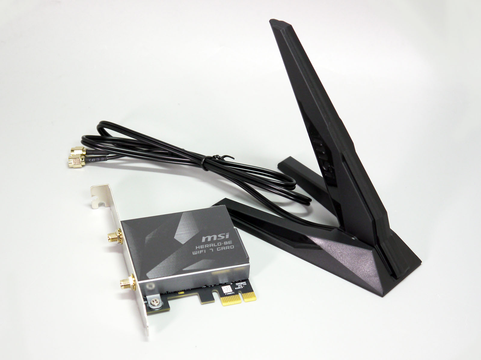 Qualcomm「NCM865」チップ採用、MSIのPCIe Wi-Fi 7アダプター「HERALD